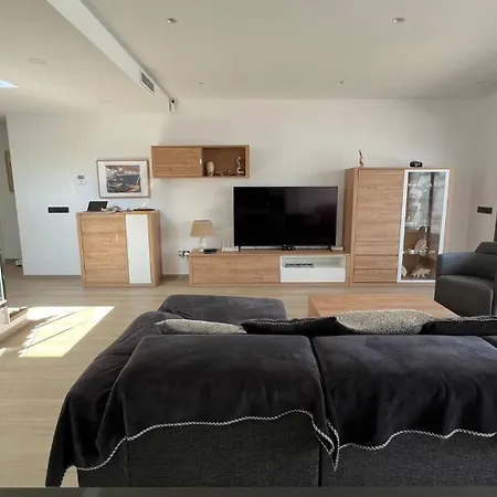 Con Piscina Y Vistas Canal Av-44 *